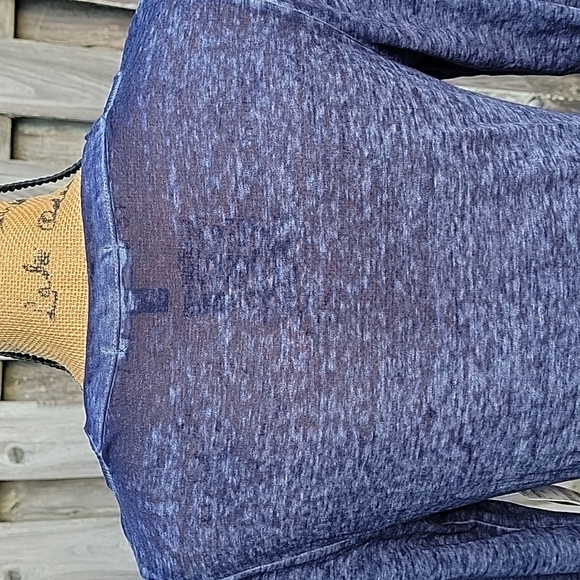 NWT Derek Heart Burnout Tee - Picture 7 of 17